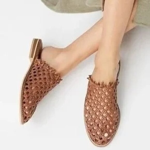 Free People‎ Womens 36 Mirage Brown Leather Woven Flat Mules Sandals - Picture 1 of 16